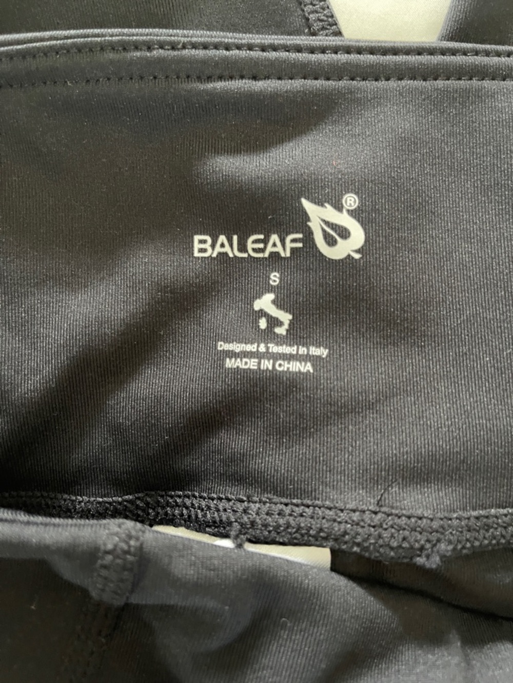 Baleaf Black High-Waist Bike Shorts with Side Pockets EUC Size Small - Picture 5 of 6